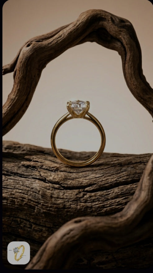 Aurelia Solitaire Ring 1Ct D Colour Moissanite in 18k With Certificate